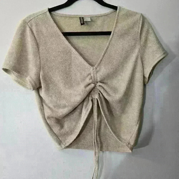 H&M  Top - Picture 3 of 6